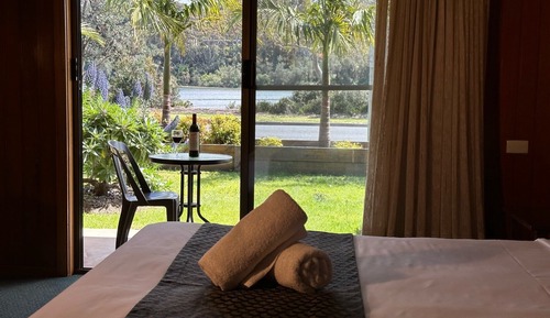 Habitación doble, 1 cama de matrimonio grande, vistas al lago