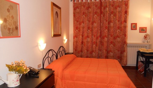 Habitación Deluxe con 1 cama doble o 2 individuales, vistas a la piscina