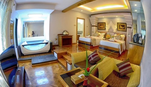 Habitación Deluxe con 1 cama doble o 2 individuales, 1 habitación, vistas a la piscina