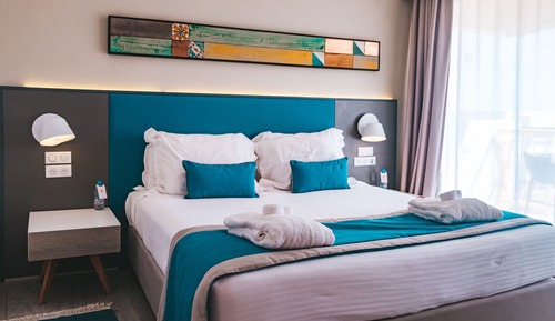Habitación superior, 1 cama de matrimonio grande, balcón, vistas al mar