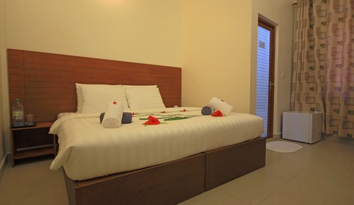 Habitación Deluxe con 1 cama doble o 2 individuales, 1 habitación, vistas a la ciudad