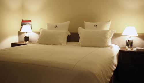Suite Deluxe, varias camas, baño privado, vistas al patio (Madame Mim)