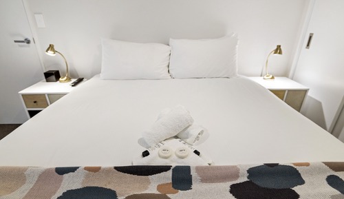 Suite ejecutiva, 2 habitaciones, vistas a la ciudad (King Bed & 2 Single Beds)