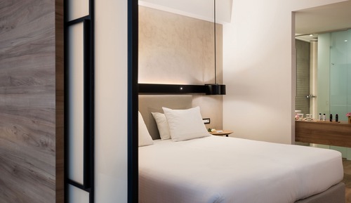 Suite junior, acceso a la piscina