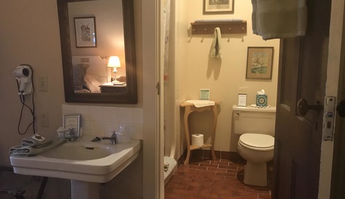 Habitación estándar con 2 camas individuales, baño privado (Room 3)