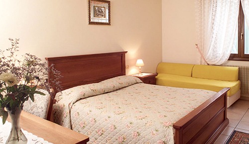 Habitación Confort con 1 cama doble o 2 individuales