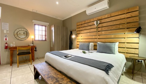 Habitación de lujo con 1 cama doble o 2 individuales, 1 habitación, en la zona del patio