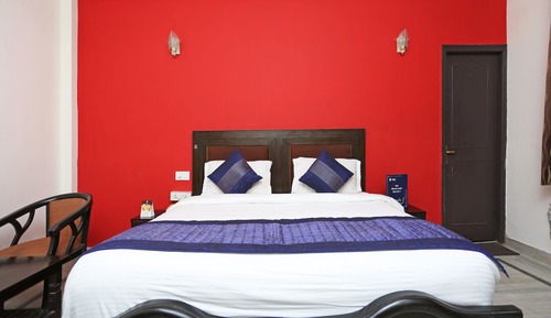 Habitación estándar con 1 cama doble o 2 individuales, 1 cama doble, baño privado