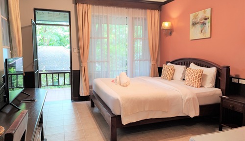 Habitación superior, vistas al jardín