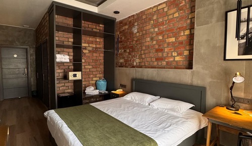 Habitación estándar con 1 cama doble o 2 individuales
