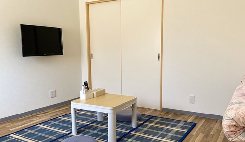 Habitación, terraza (E, Public shower)