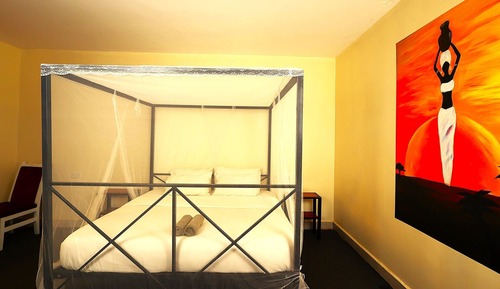 Estudio, no fumadores, vistas a la piscina