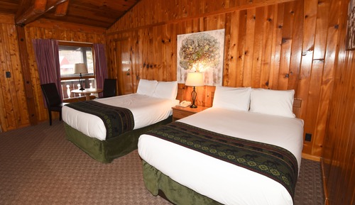Habitación clásica, 2 camas dobles, vistas a la montaña (Pet Friendly)