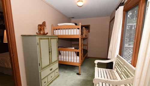 Apartamento ejecutivo, 2 habitaciones, balcón, vistas a la montaña (Not Pet Friendly)