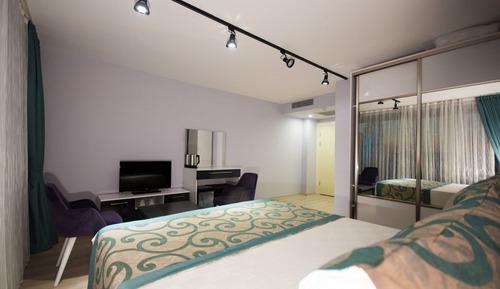 Estudio, balcón