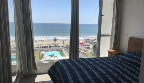Apartamento familiar, 2 habitaciones, no fumadores, frente a la playa