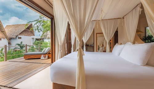Cenote Master Suite - Jungle Side