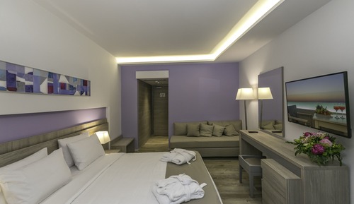 Habitación con 2 camas individuales, vistas a la montaña