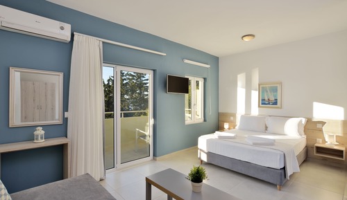 Habitación estándar doble, vistas al mar (for 3)