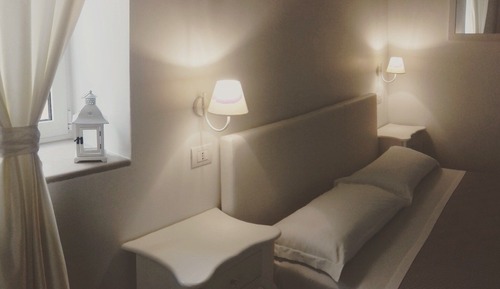 Habitación triple clásica, no fumadores, balcón