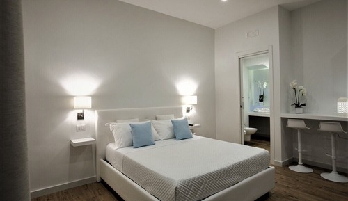 Habitación cuádruple estándar, 1 cama de matrimonio con sofá cama