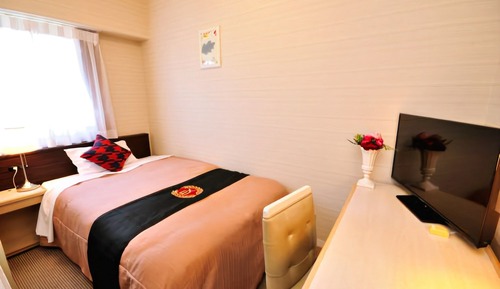 Habitación doble, fumadores (With small double bed)