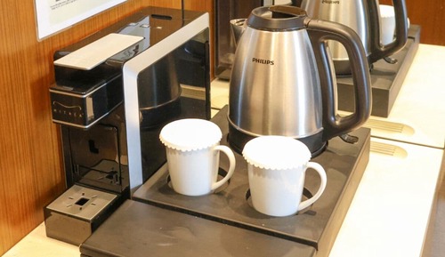 [With RUN PKG] Balcony Deluxe Twin + Easy Mode for 2 + Beverage or Ice Cream (1 person)