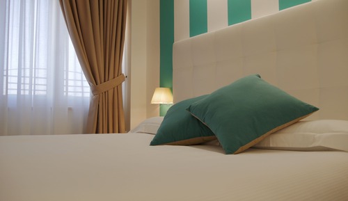 Habitación estándar con 1 cama doble o 2 individuales