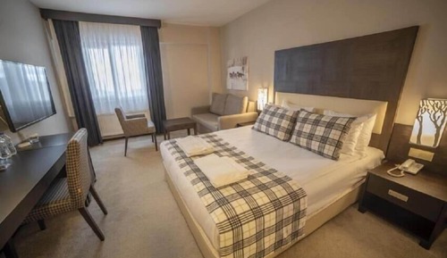 Habitación estándar con 1 cama doble o 2 individuales, no fumadores
