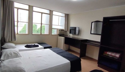 Habitación cuádruple, varias camas