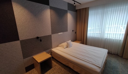 Habitación estándar, 1 cama de matrimonio grande, baño privado