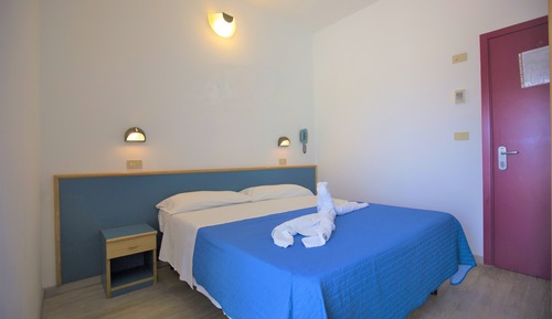 Habitación clásica con 1 cama doble o 2 individuales