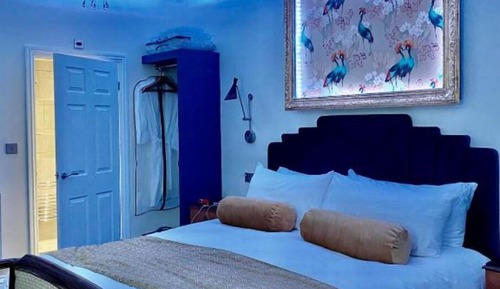 Habitación Premier doble, 1 cama de matrimonio grande, baño privado (Room4)