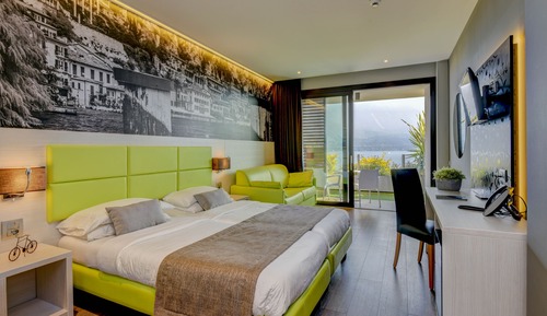 Habitación Confort con 2 camas individuales, balcón, vistas al lago