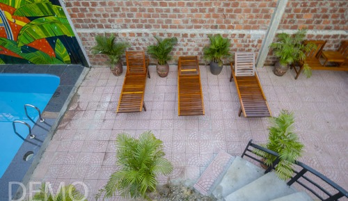 Habitación triple superior, vistas al jardín