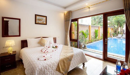Habitación Deluxe doble, vistas a la piscina