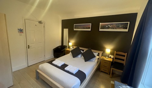 Habitación doble, baño privado