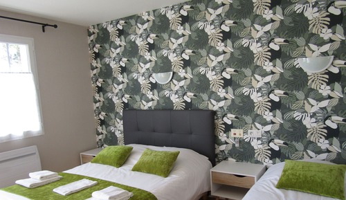 Habitación triple familiar, varias camas