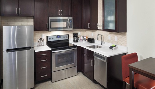 Suite, 1 habitación, no fumadores (Mobility Accessible, Roll-In Shower)
