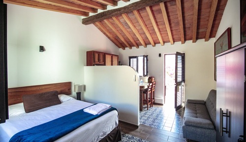 Suite Confort, 1 cama de matrimonio grande con sofá cama