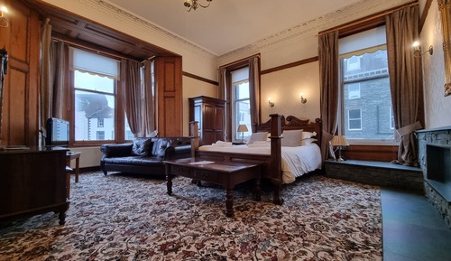 Habitación ejecutiva, 1 cama de matrimonio grande, vistas al parque