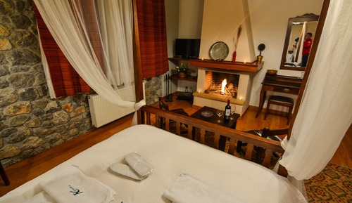 Habitación triple, vistas a la montaña