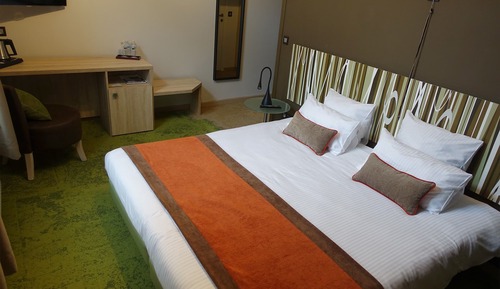 Habitación superior con 1 cama doble o 2 individuales