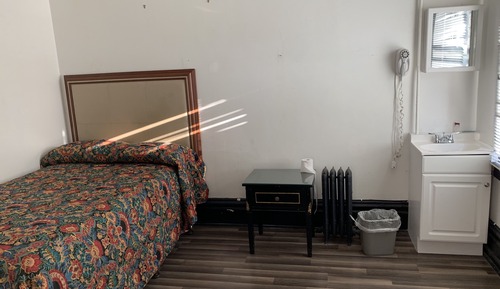 Habitación económica, 1 cama doble, baño privado
