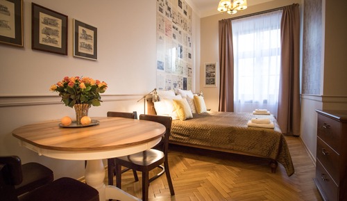 Suite estudio exclusiva, cocina básica, vistas a la ciudad (B)