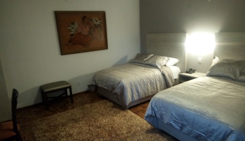 Habitación estándar doble, 2 camas dobles