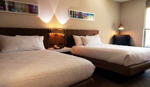 Habitación, 2 camas de matrimonio, accesible para personas con discapacidad, bañera