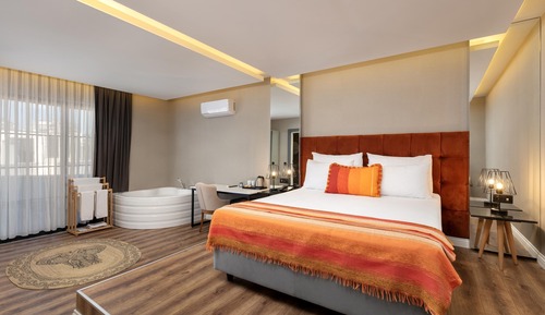 Suite junior, bañera de hidromasaje