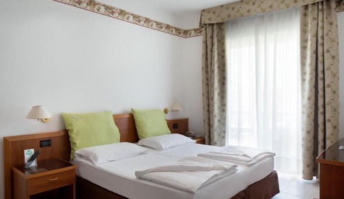 Habitación doble, vistas al lago