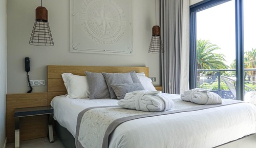 Habitación Premier, 1 cama doble, terraza, vistas al jardín